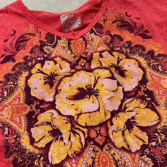 Coral Y2K style floral graphic short sleeve size 1X - Picture 3 of 6